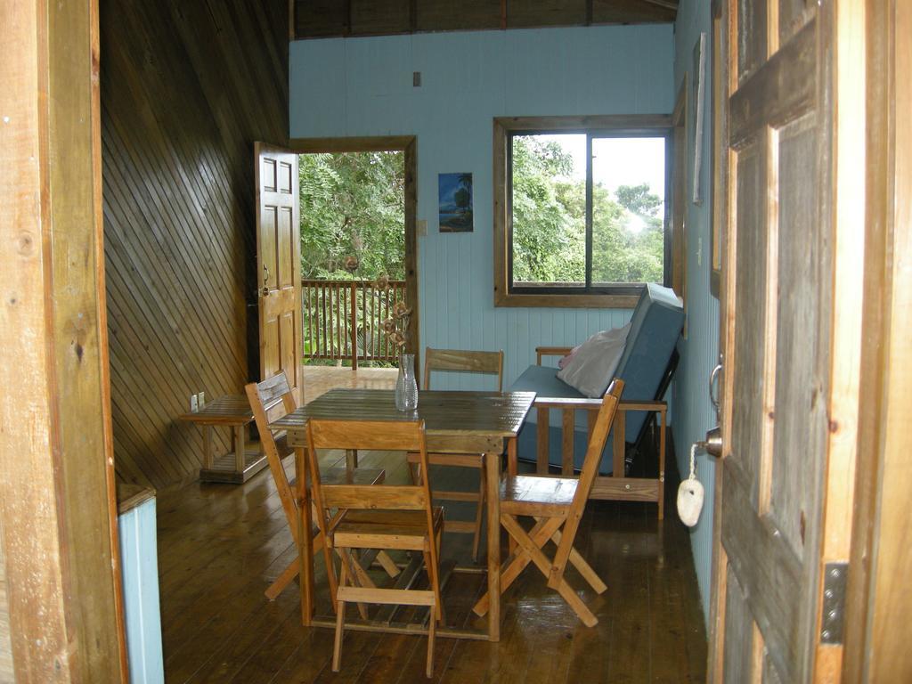 Apartments Chez Milady Utila Zewnętrze zdjęcie